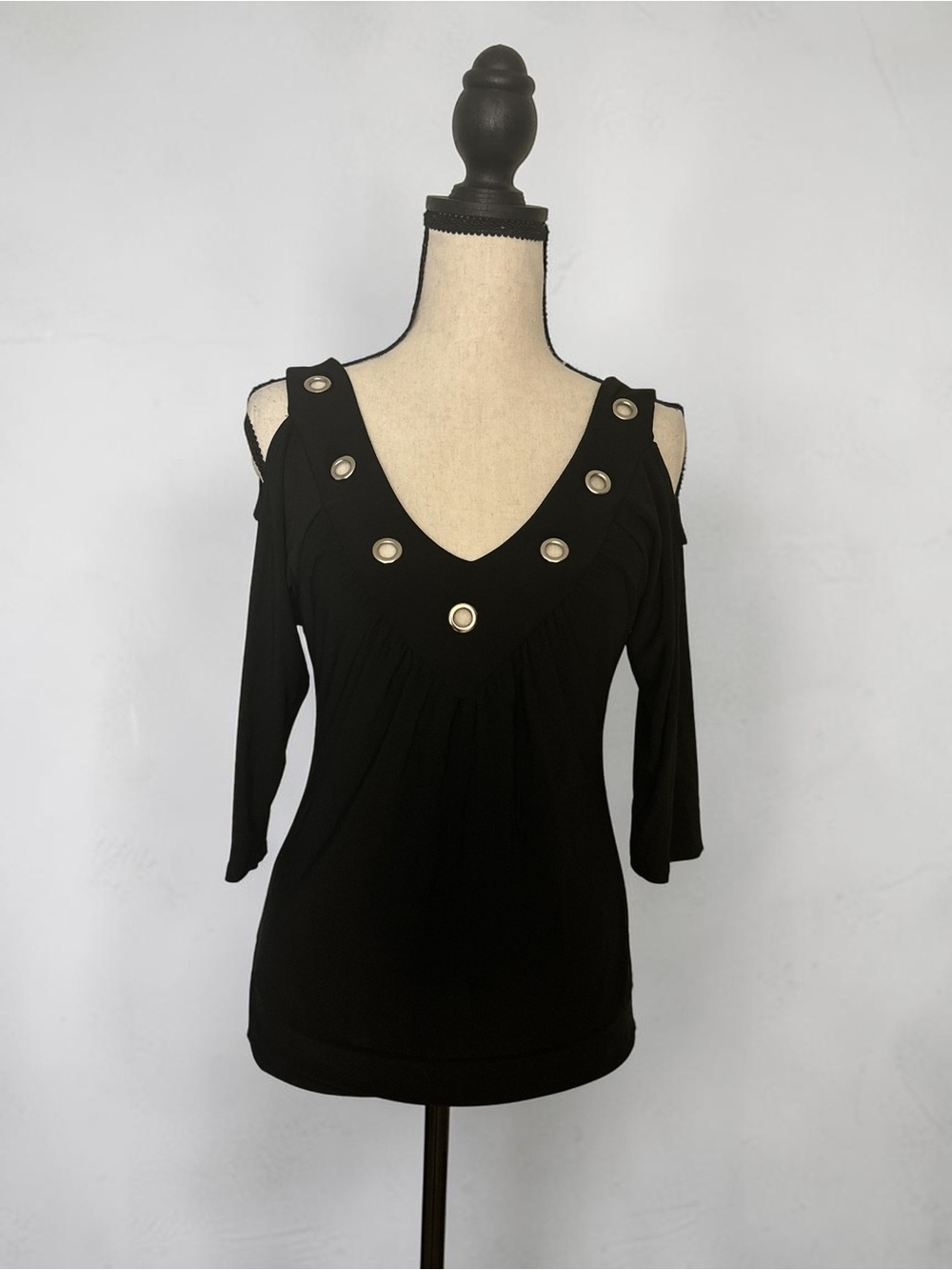 Liberty Wear Grommet Cold Shoulder Stretchy Black Top 3/4 Sleeves Medium